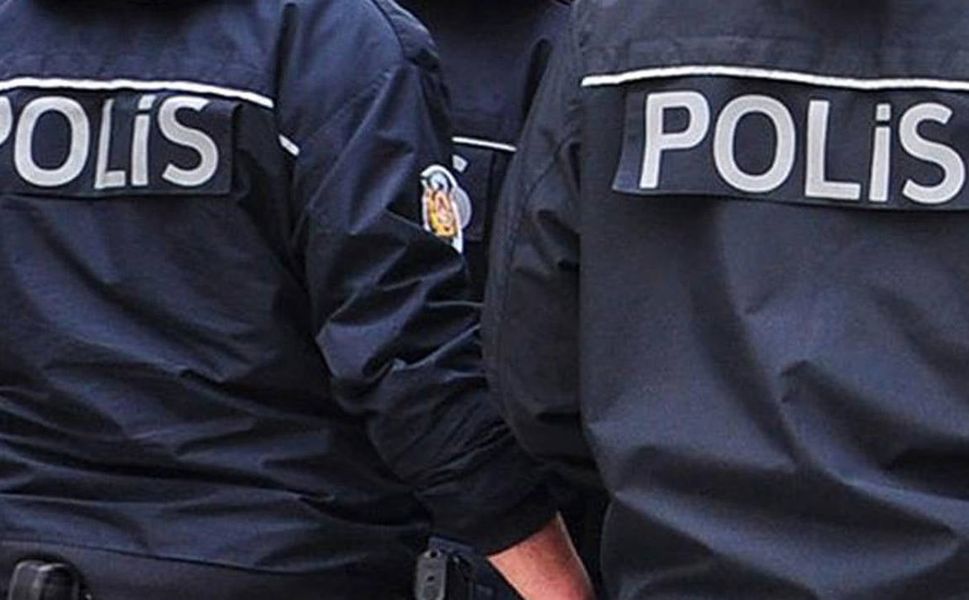 Polis memuru 16 kilo esrarla yakalandı