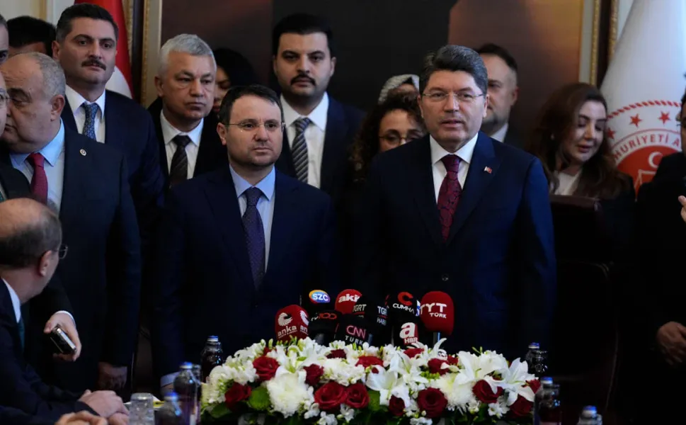 Bakanlıklarda devir teslim günü: İçişleri Mustafa Çiftçi’ye, Adalet Akın Gürlek’e devredildi