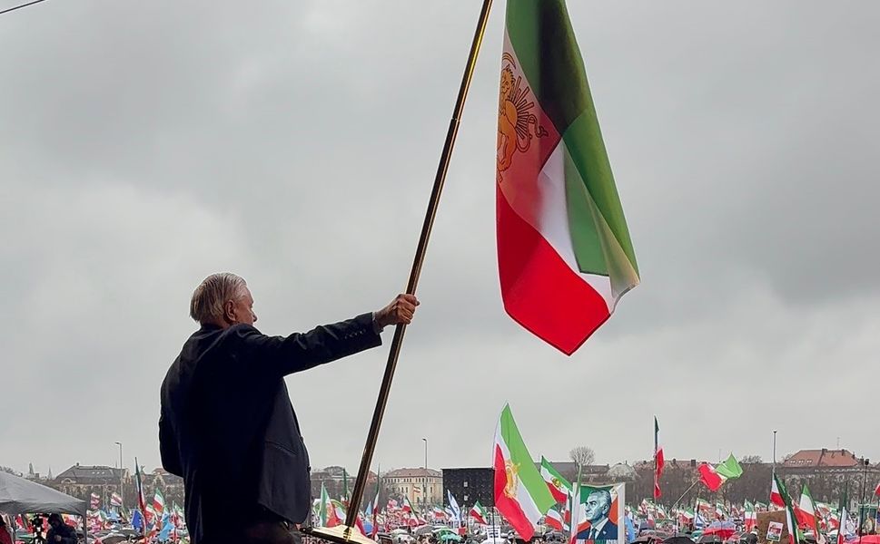 ABD’li Senatör Lindsey Graham’dan İran açıklaması: “İran halkını seçtim” mesajı verdi