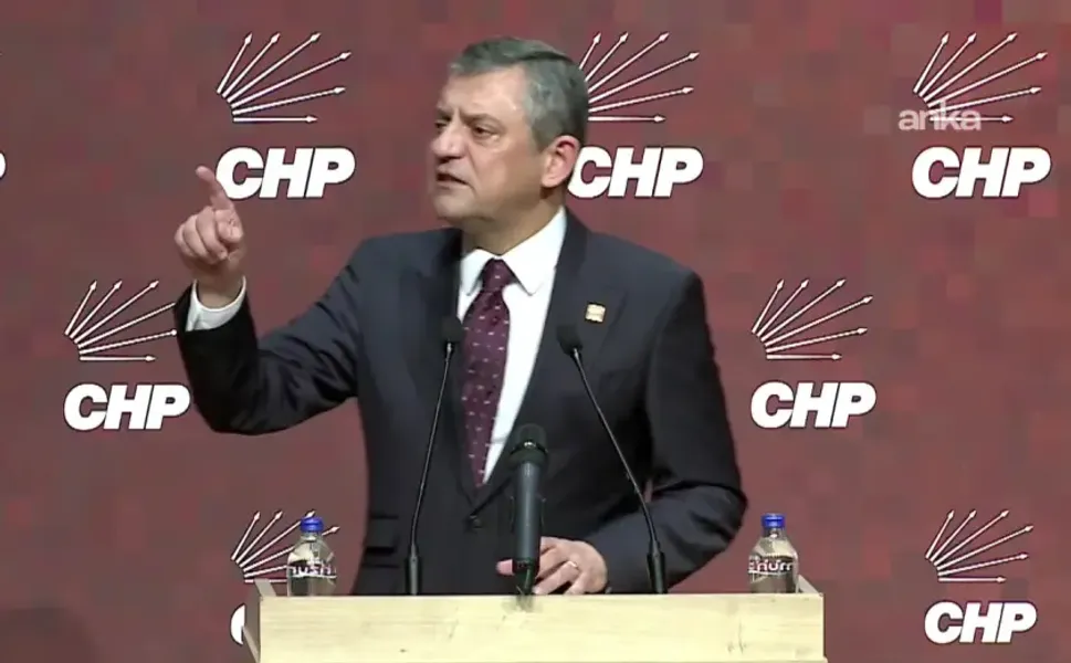 Özgür Özel: "Sırf depremde harcasın diye halk 132 milyar verdi"