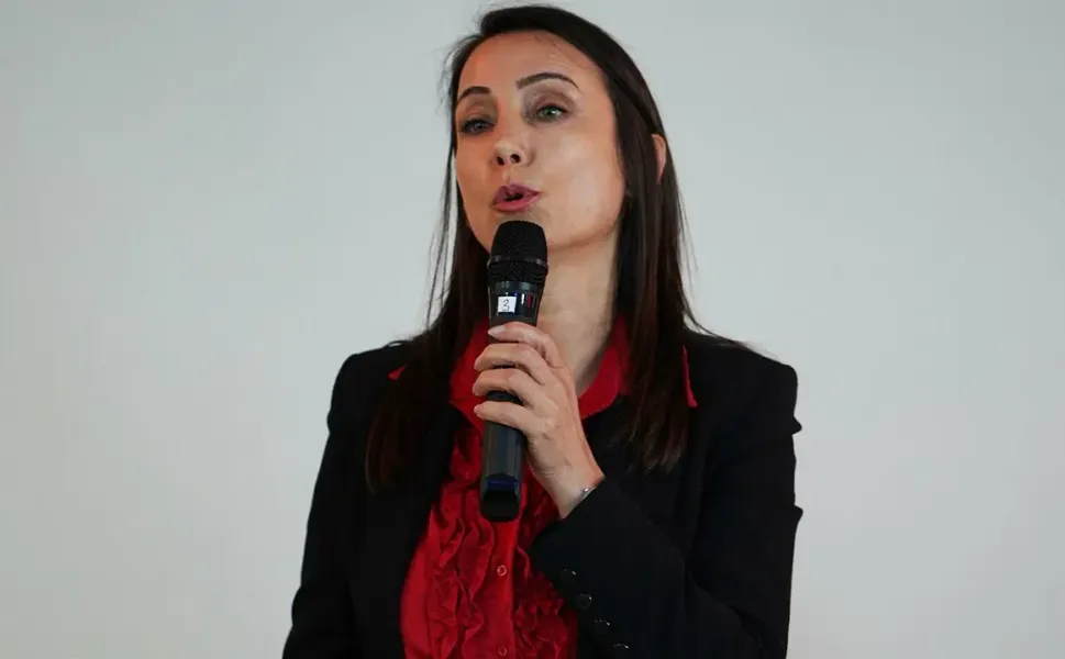 Hatimoğulları'ndan 'süreç' açıklaması: 'Hem müzakere hem mücadele ediyoruz'