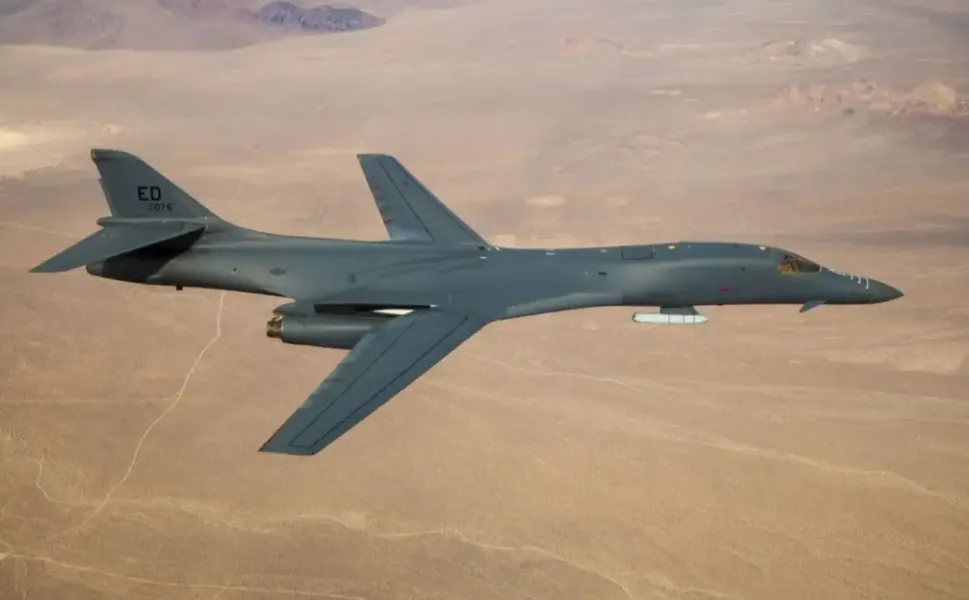 Daha önce de F35 ve F16 düşürülmüştü: İran ordusu bir F-15 savaş uçağı düşürüldüğünü açıkladı