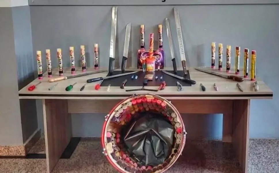 Deplasman otobüsünde cephanelik: 7 Kişiye İşlem