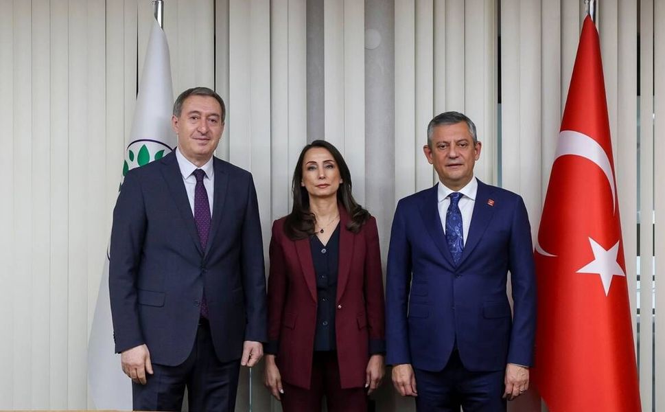 Özgür Özel, DEM Parti'yi ziyaret etti