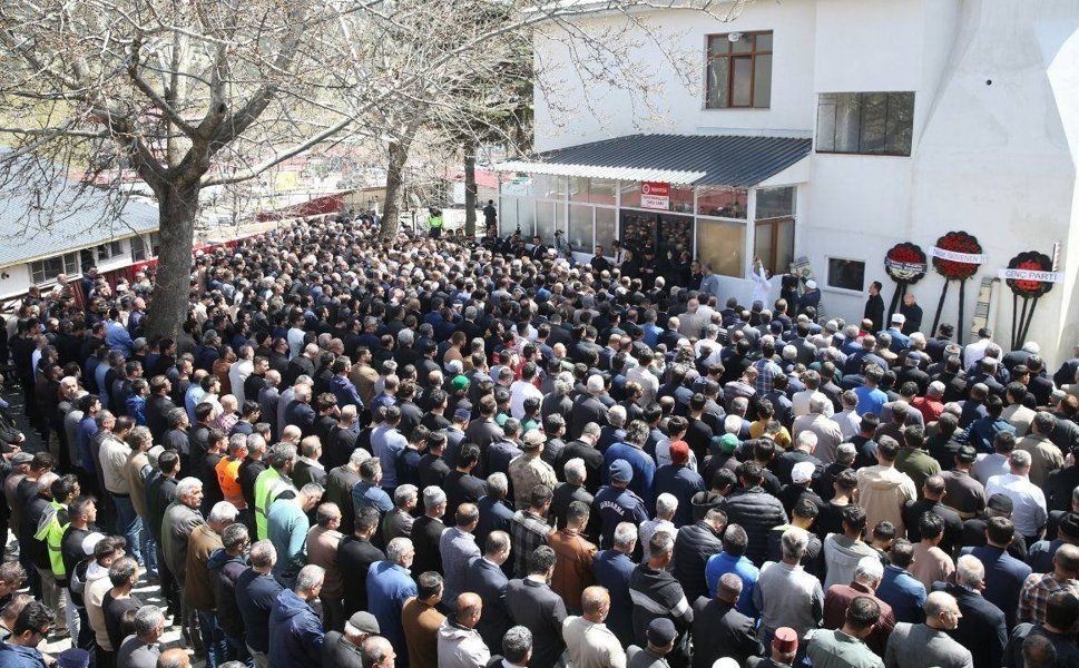 Maraş’taki okul saldırısında hayatını kaybedenler toprağa verildi