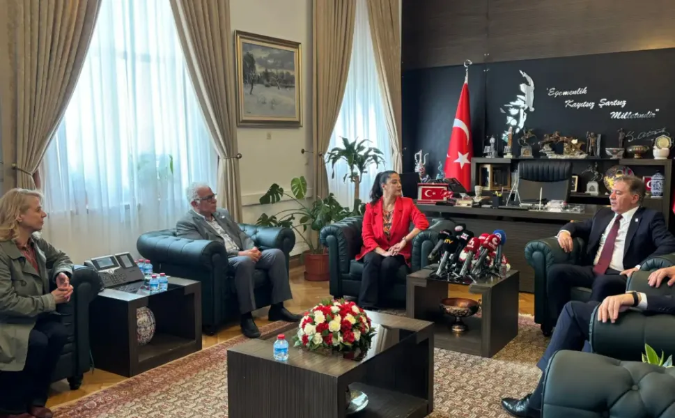 EMEP’ten CHP’ye bayram ziyareti: 'Bu bir saray operasyonu'