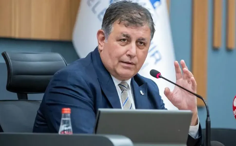İzmir Büyükşehir Belediye Başkanı Cemil Tugay'ın CHP'den istifası tartışılıyor