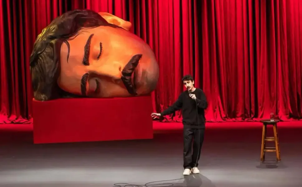 Deniz Göktaş'a sansür: Stand-up gösterisiyle ilgili X paylaşımlarına erişim engeli