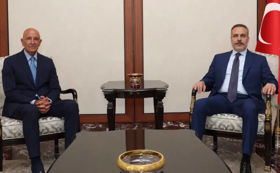 NATO zirvesi öncesi Tom Barrack ile Hakan Fidan bir araya geldi