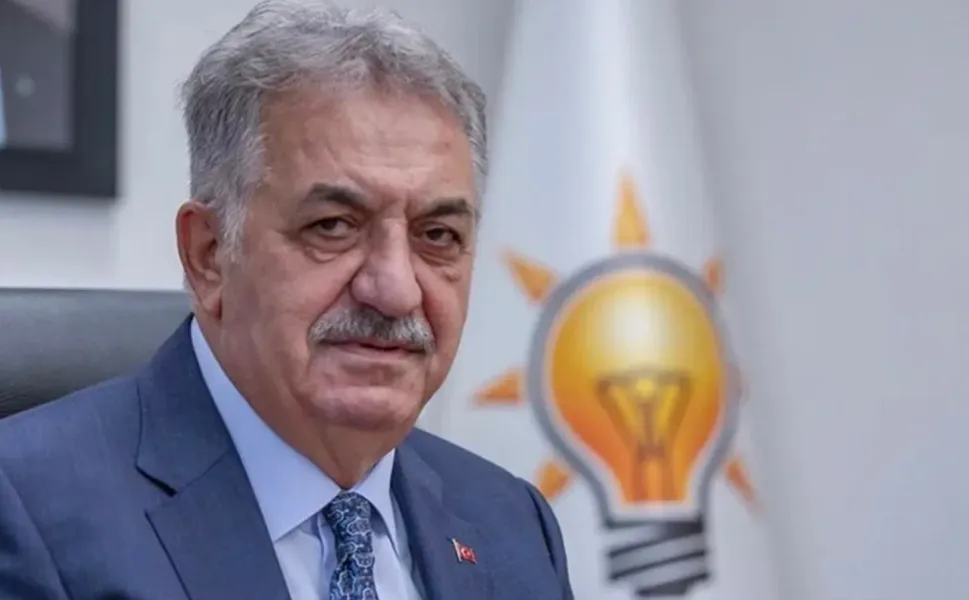 Hayati Yazıcı: Yeni anayasa için son sözü millet söyleyecek