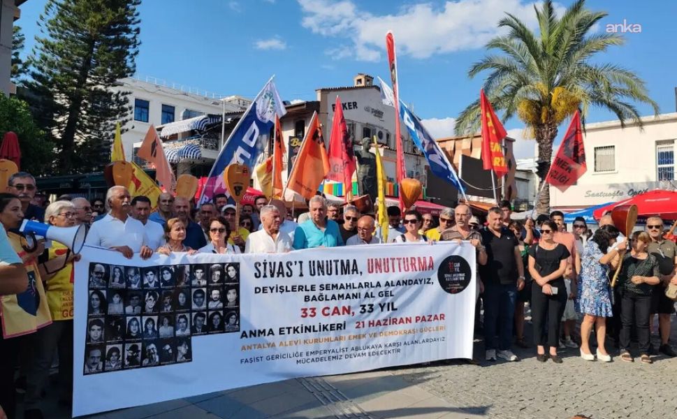 EMEP Genel Başkanı Aslan'dan Bakan Gürlek’e: Sivas Katliamı'nın failleri belli, neyi bekliyorsunuz?