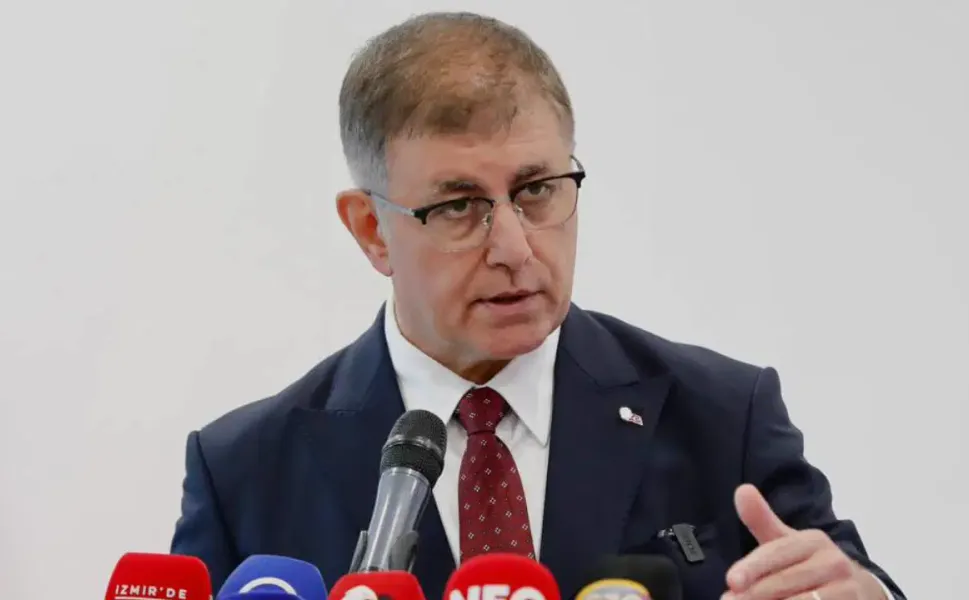 Cemil Tugay'dan dikkat çeken mesaj: "Bu memlekete asla ihanet etmem"