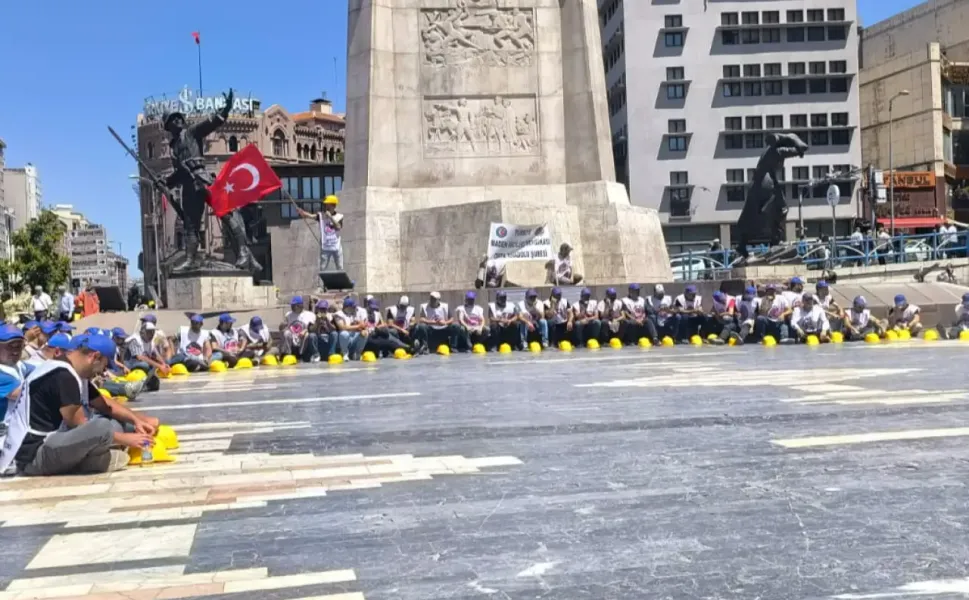 Doruk Madencilik işçilerinin direnişi 5'inci gününde: "Haklarımızı alana kadar buradayız"