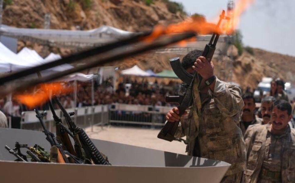 PKK'den silah yakma töreninin yıl dönümünde açıklama