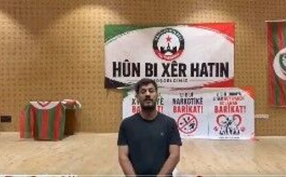 Dilovası'nda Kürtçe tiyatro oyununa son anda yasak