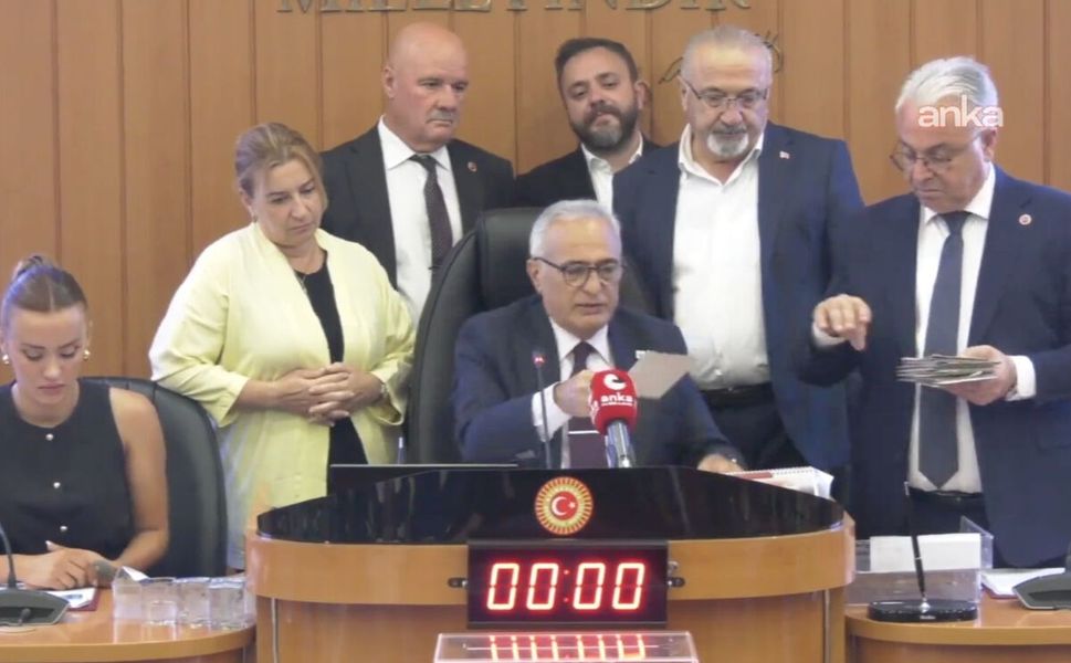 Etimesgut'ta Cumhur İttifakı CHP'nin adayını destekledi, Yeni Parti'nin adayı kaybetti