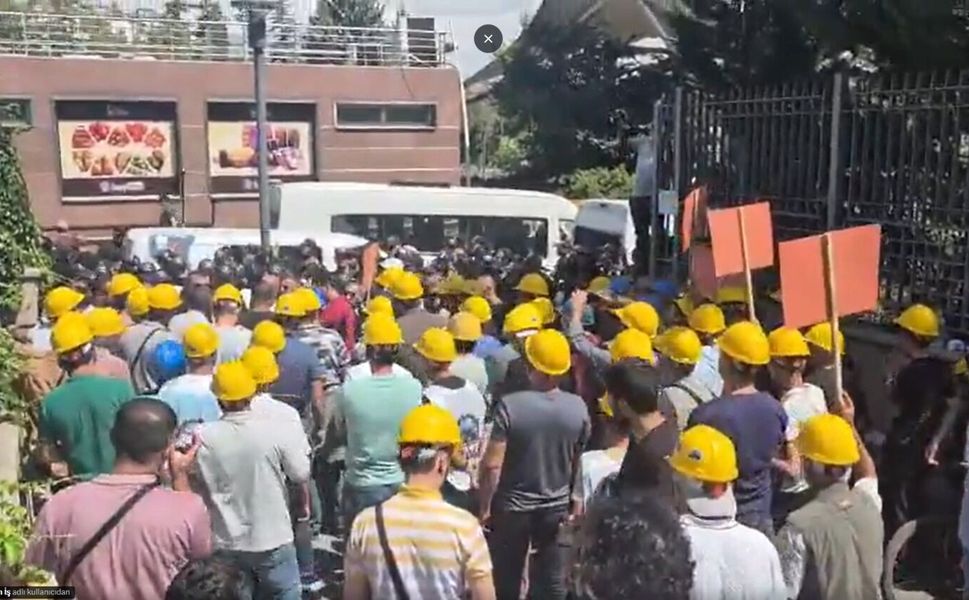 Madenciler Ankara’da eylemde: Bakanlık önünde gözaltı