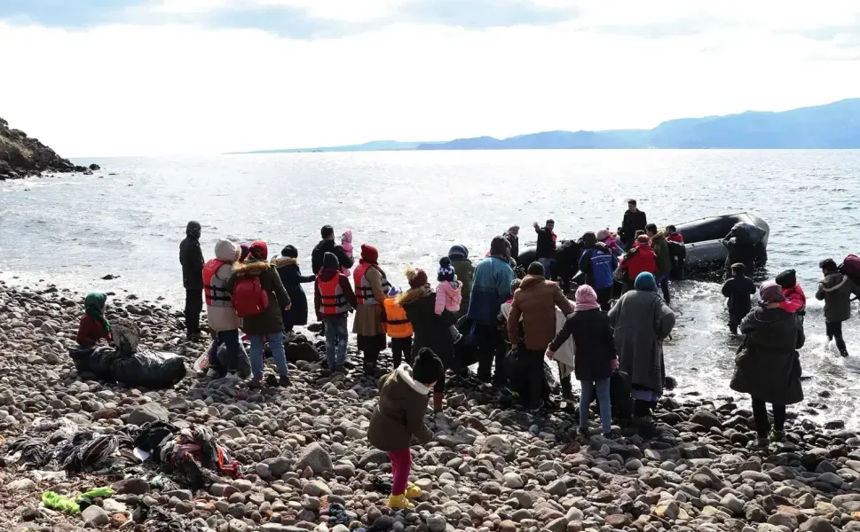 Fransa’da 30’dan fazla Kürt göçmen sınır dışı merkezinde bekletiliyor