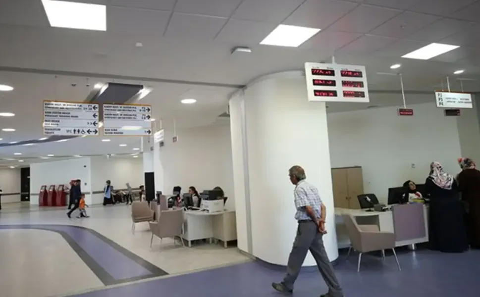 Özel hastanelerde yeni dönem: Röntgen, laboratuvar ve denetim kurallarında değişiklik