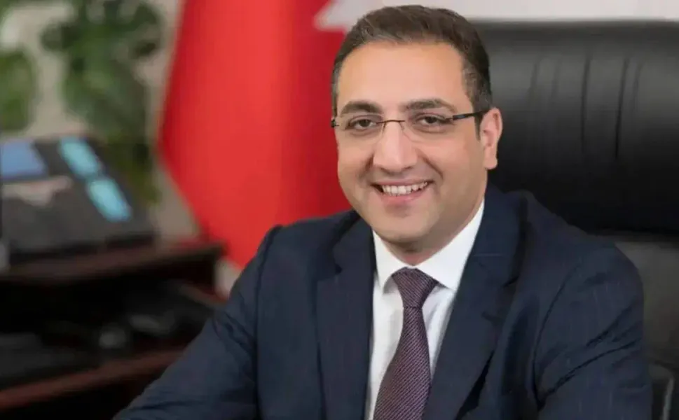 Görevden uzaklaştırılmıştı: Balçova Belediye Başkanı Onur Yiğit yeniden görevine döndü