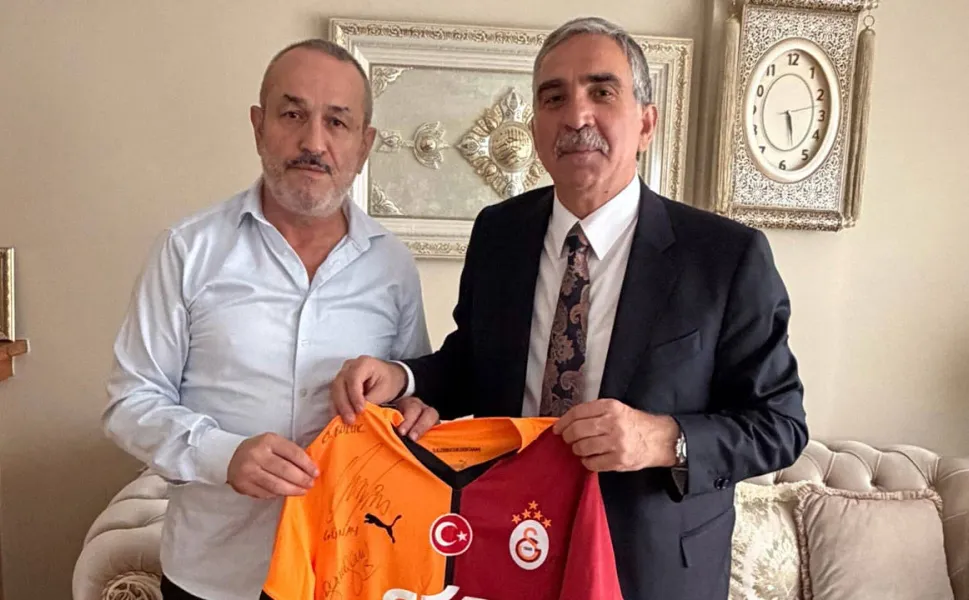 MHP'den ev hapsindeki UltrAslan lideri Sebahattin Şirin'e ziyaret