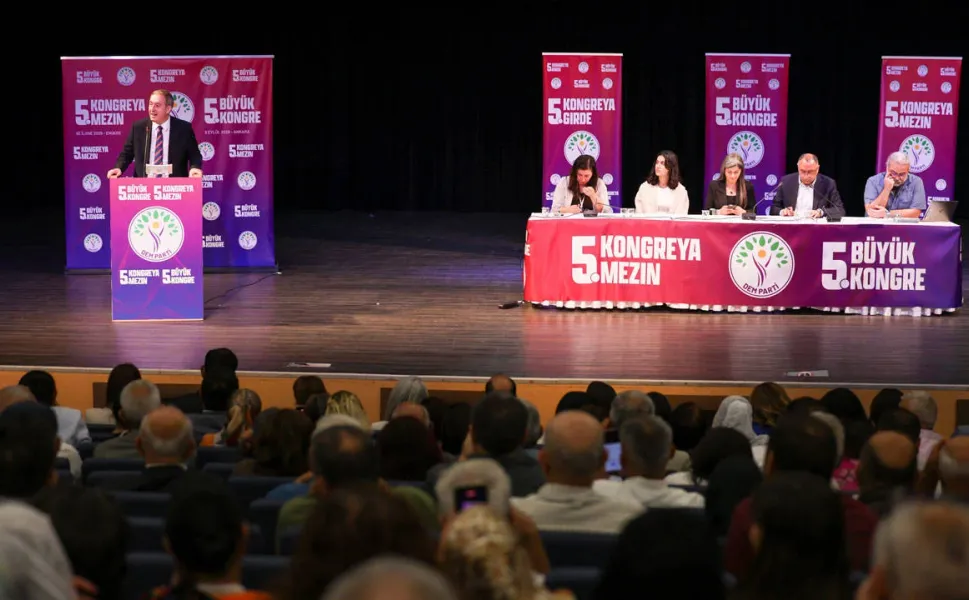 Pervin Buldan: “Birkaç ay sonra Demokratik Cumhuriyet Hareketi olarak yeni bir hareket inşa edeceğiz”