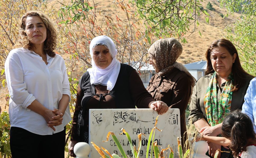 Ceylan Önkol ölümünün 17. yılında anıldı: Ailesi ve DEM Parti’den adalet ve barış çağrısı