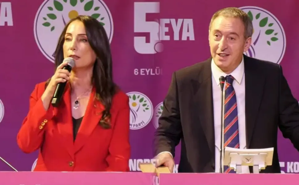 DEM Parti kongresinde Hatimoğulları ve Bakırhan’dan “barış” mesajı: “Kürt meselesi ertelenebilir değil, bir zorunluluktu