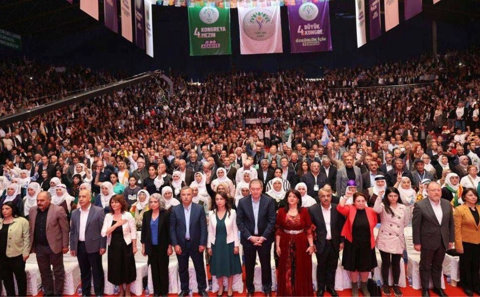 DEM Parti kongresini topladı: Kapsamlı değişim 2027’ye bırakıldı