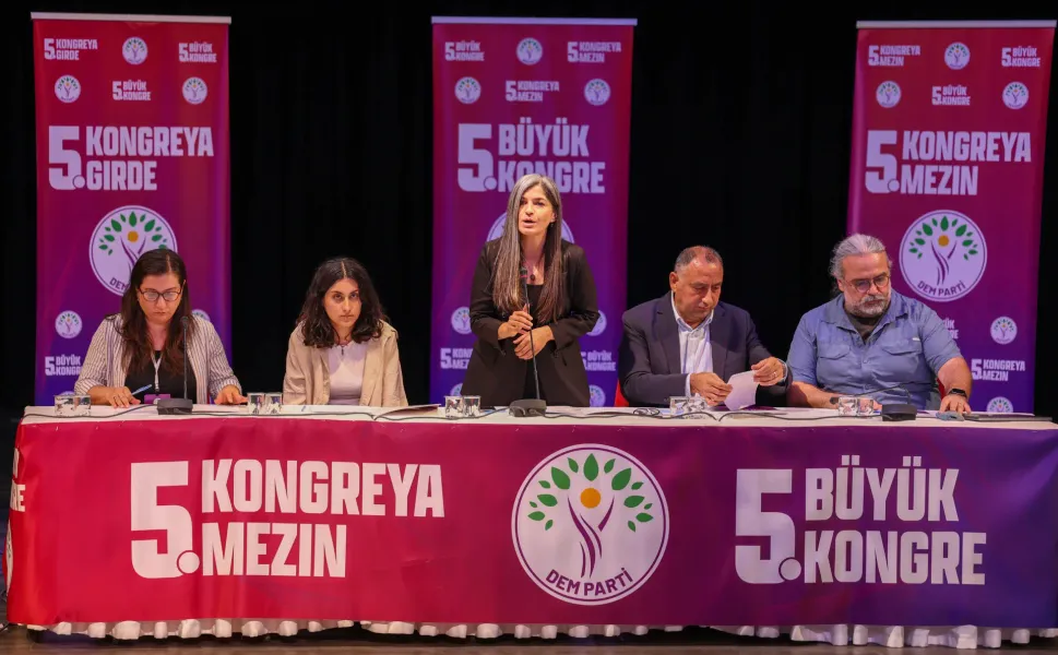 DEM Parti Kongresi: PM'ye yeni seçilen 28 asil üye belli oldu