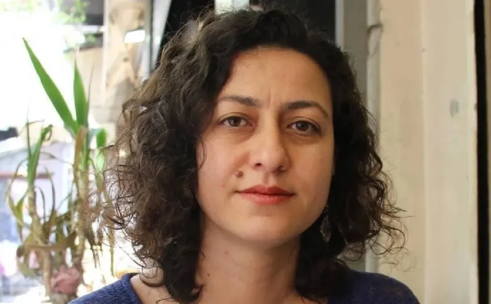 Gazeteci Derya Okatan tutuklandı: Savcı ifadesini almadan tutuklama talep etti