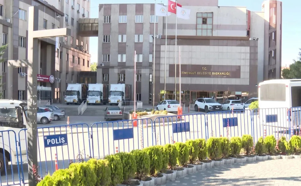 Etimesgut Belediyesi soruşturması: 7 kişi tutuklandı