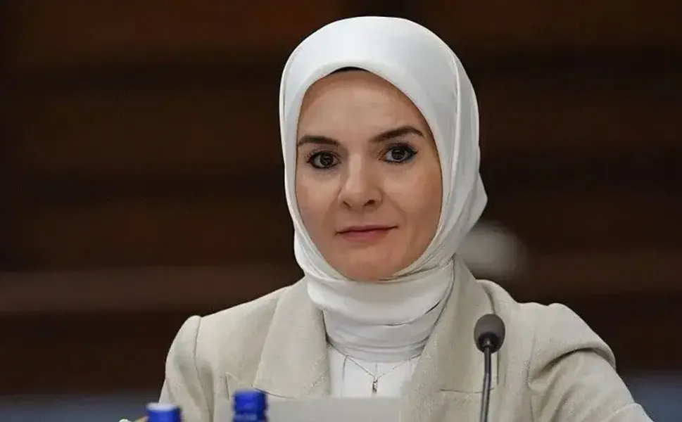 Mahinur Özdemir Göktaş’tan fon iddialarına yanıt: “İspatlayın, görevimi bırakacağım”