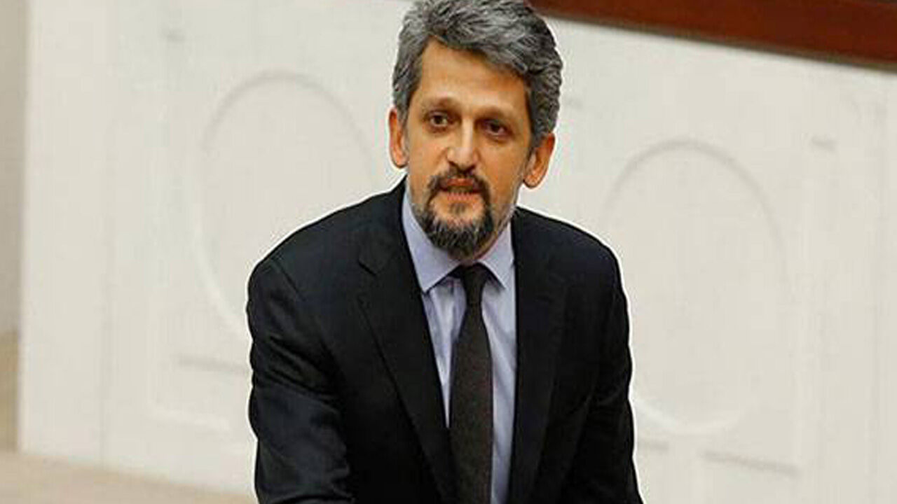 Ermenistan'da Türkçe konuştuğu için sözlü saldırıya uğramıştı: Garo Paylan'dan açıklama geldi