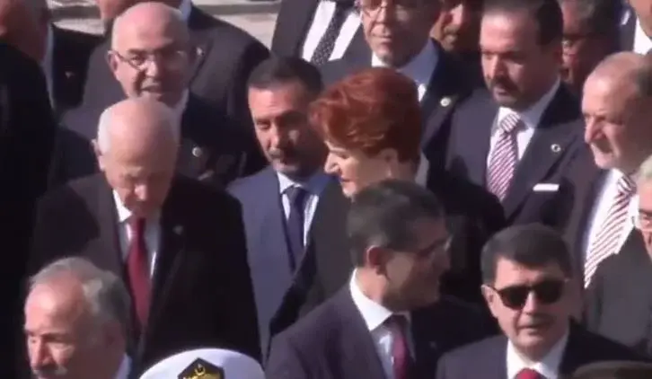 aksener-ve-bahceli-den-anitkabir-de-ortak-poz-3