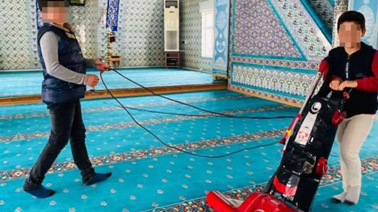 Valilik, çocuklara cami temizletenleri korudu