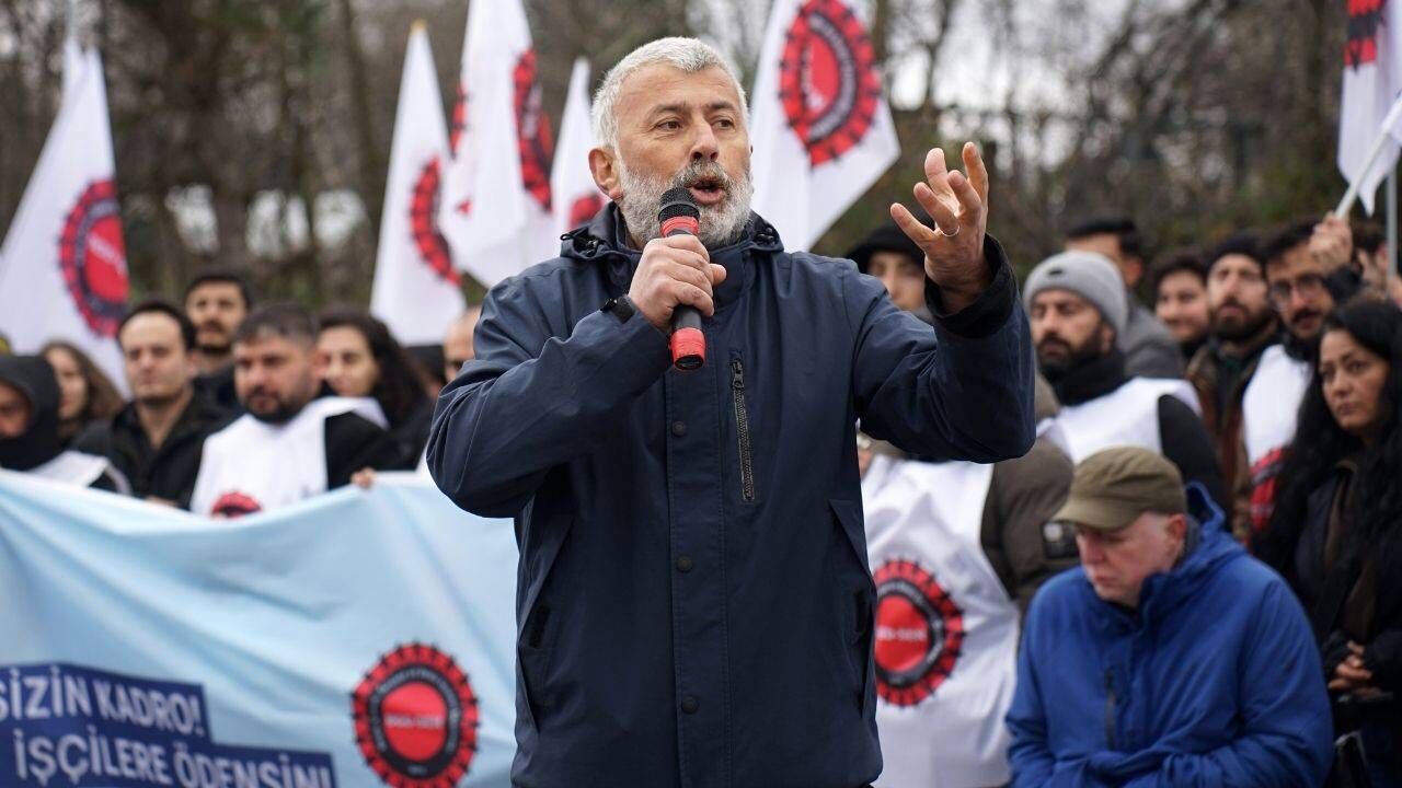 Alihan Kuriş ile aynı hücrede kalan Aksu: “AKP ile birlikte davranmadıkları için operasyon yaşadıklarını söyledi"