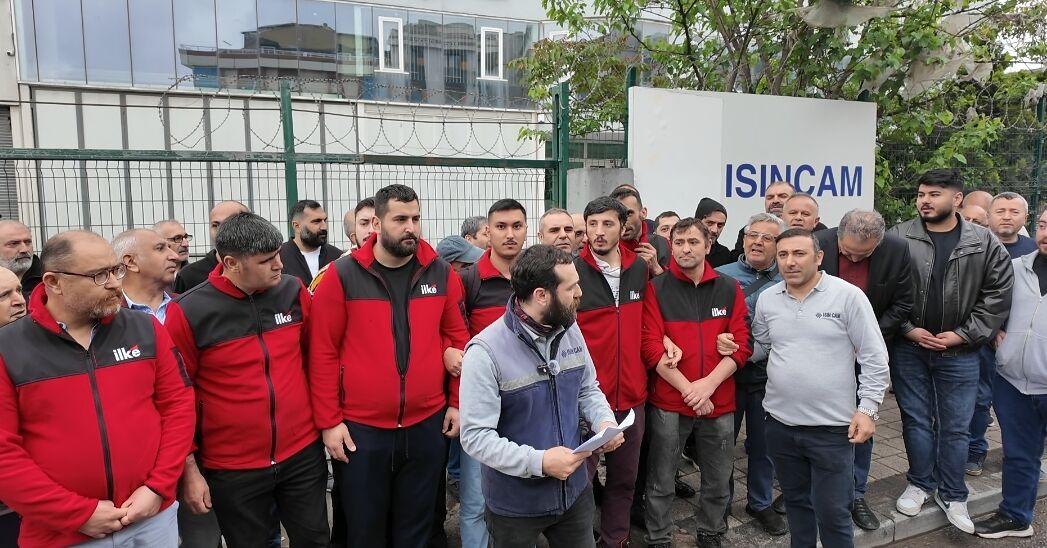 İlke Isın Cam işçileri fabrika önünde eylem yaptı: “Alın terimizi istiyoruz”