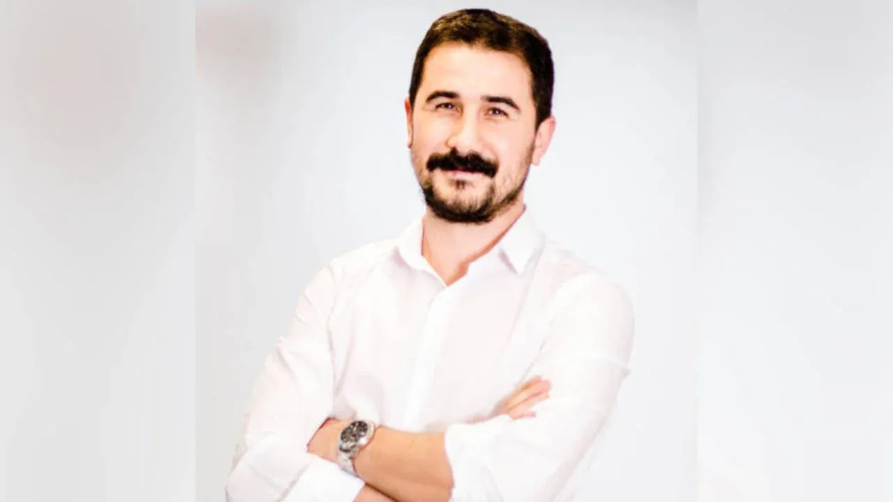 Gazeteci Kayhan Ayhan, savcılığa çıkarılmadan tutuklama talebiyle sevk edildi!