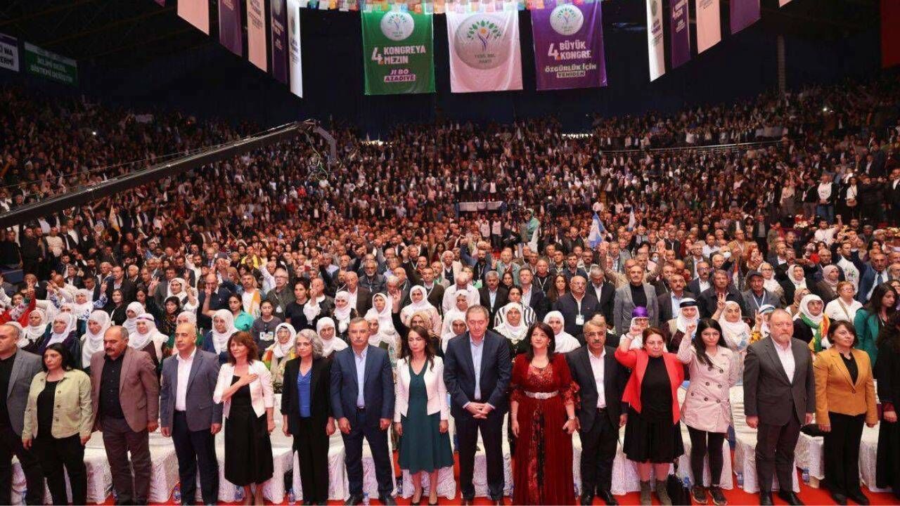 DEM Parti kongresini topladı: Kapsamlı değişim 2027’ye bırakıldı