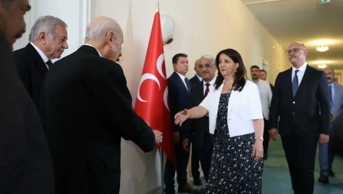 DEM Parti İmralı Heyeti, Devlet Bahçeli ile Meclis’te görüştü